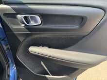 Volvo XC40 D3 R-Design - U11127
