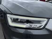 Audi Q3 TFSI CoD S line Edition - U11156