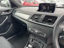 Audi Q3 TFSI CoD S line Edition - U11156