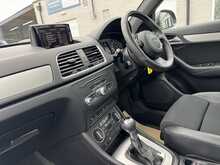 Audi Q3 TFSI CoD S line Edition - U11156