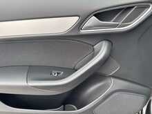 Audi Q3 TFSI CoD S line Edition - U11156
