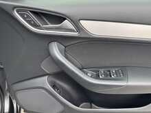 Audi Q3 TFSI CoD S line Edition - U11156