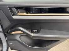 Porsche Cayenne T V6 - U11163