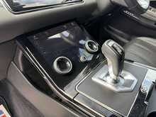 Land Rover Range Rover Evoque D180 R-Dynamic SE - U11165