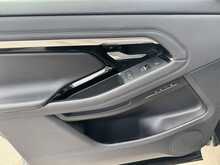 Land Rover Range Rover Evoque D180 R-Dynamic SE - U11165