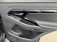 Land Rover Range Rover Evoque D180 R-Dynamic SE - U11165