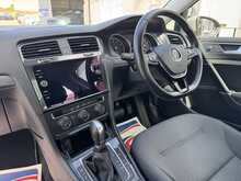 Volkswagen Golf TSI BlueMotion Tech SE Nav - U11188