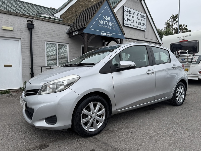 2013 TOYOTA YARIS DUAL VVT I TR 2013 83,602 MLS 1.3 MANUAL PETROL 5,495 OR... photo