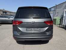 Volkswagen Touran TDI SE Family - U11196