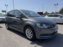 Volkswagen Touran TDI SE Family - U11196