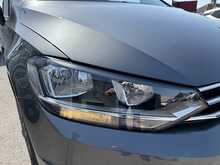 Volkswagen Touran TDI SE Family - U11196