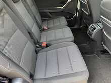 Volkswagen Touran TDI SE Family - U11196