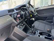 Volkswagen Touran TDI SE Family - U11196