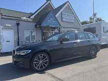 BMW 3 Series 330d MHT Sport Pro - U11222