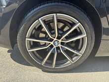 BMW 3 Series 330d MHT Sport Pro - U11222