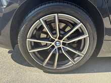 BMW 3 Series 330d MHT Sport Pro - U11222