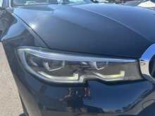 BMW 3 Series 330d MHT Sport Pro - U11222