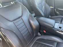BMW 3 Series 330d MHT Sport Pro - U11222