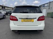 Mercedes-Benz B Class B200d AMG Line - U11223