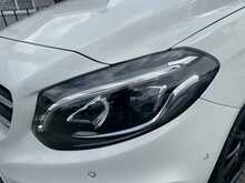 Mercedes-Benz B Class B200d AMG Line - U11223