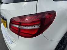 Mercedes-Benz B Class B200d AMG Line - U11223