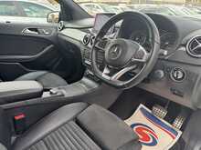 Mercedes-Benz B Class B200d AMG Line - U11223