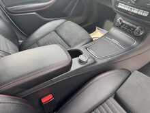 Mercedes-Benz B Class B200d AMG Line - U11223
