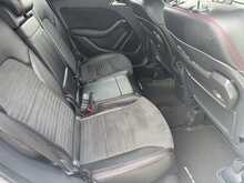 Mercedes-Benz B Class B200d AMG Line - U11223