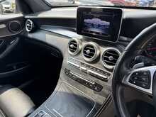 Mercedes-Benz GLC GLC220d AMG Line - U11233