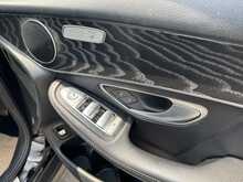 Mercedes-Benz GLC GLC220d AMG Line - U11233