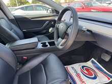 Tesla Model 3 Standard Range Plus - U11246