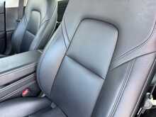 Tesla Model 3 Standard Range Plus - U11246