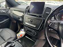 Mercedes-Benz GLS GLS350d V6 AMG Line - U11261