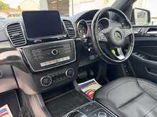 Mercedes-Benz GLS GLS350d V6 AMG Line - U11261