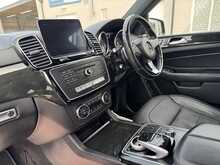 Mercedes-Benz GLS GLS350d V6 AMG Line - U11261
