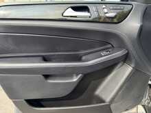 Mercedes-Benz GLS GLS350d V6 AMG Line - U11261