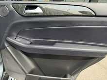 Mercedes-Benz GLS GLS350d V6 AMG Line - U11261