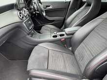 Mercedes-Benz CLA CLA220d AMG Line - U11279