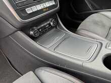 Mercedes-Benz CLA CLA220d AMG Line - U11279