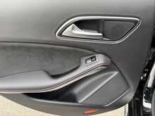Mercedes-Benz CLA CLA220d AMG Line - U11279