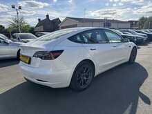 Tesla Model 3  - U11304