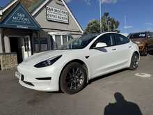 Tesla Model 3  - U11304