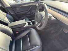 Tesla Model 3  - U11304