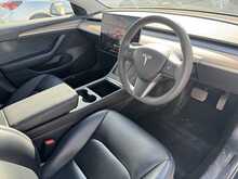 Tesla Model 3  - U11304