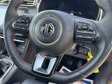 MG MG ZS VTi-TECH Exclusive - U11305