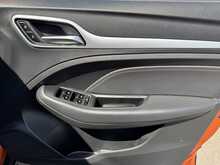 MG MG ZS VTi-TECH Exclusive - U11305