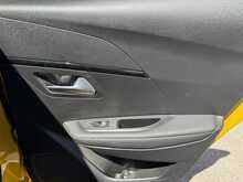Peugeot 208 BlueHDi GT - U11308
