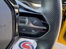 Peugeot 208 BlueHDi GT - U11308