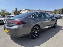 Vauxhall Insignia Turbo D SE Edition - U11311