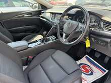 Vauxhall Insignia Turbo D SE Edition - U11311
